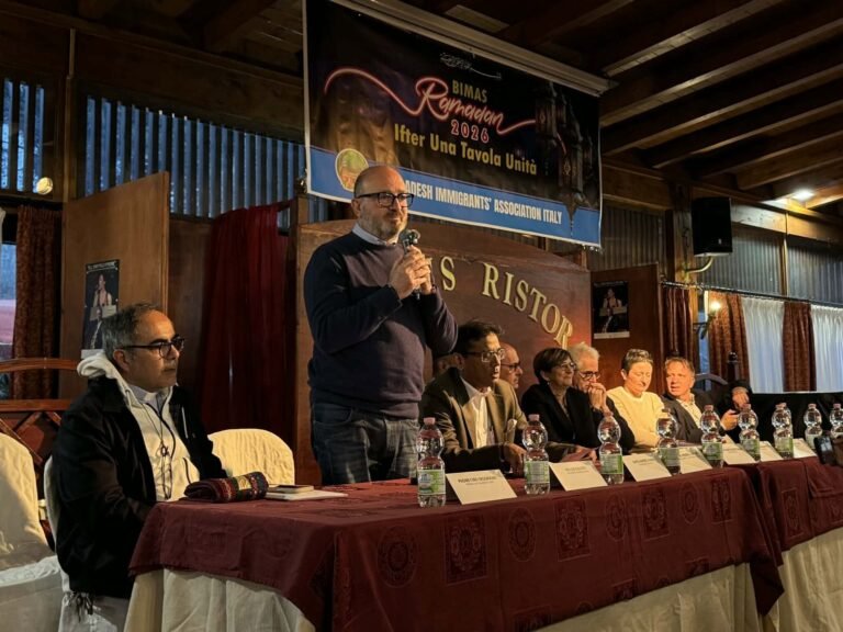 “Iftar, una tavola unita”: centinaia di persone a Torpignattara