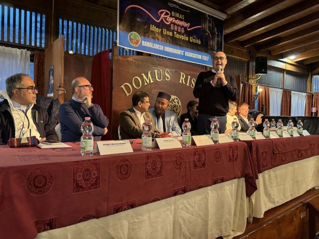 “Iftar, una tavola unita”: centinaia di persone a Torpignattara