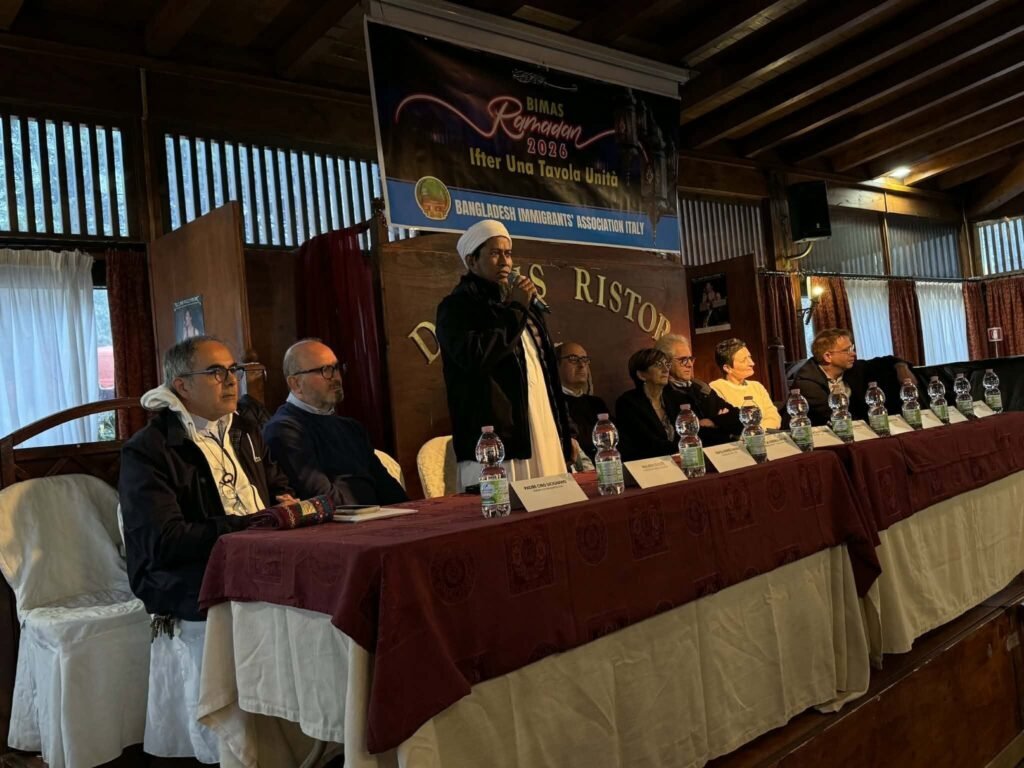 “Iftar, una tavola unita”: centinaia di persone a Torpignattara
