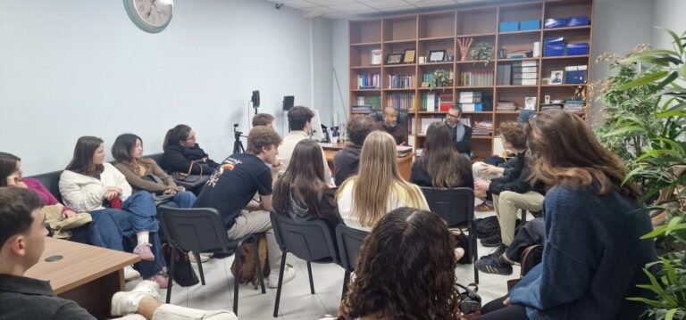 Studenti della University of Illinois in visita alla CCL